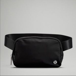 NWT Lululemon Everywhere Belt Bag Black Crossbody Fanny Pack